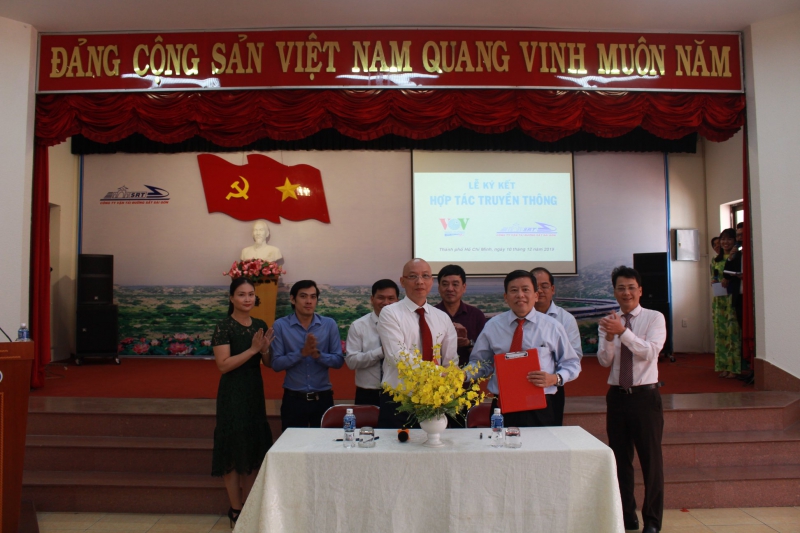 Lễ ký kết hợp tác truyền thông giữa Công ty CP Vận tải Đường sắt Sài Gòn và Kênh VOV Giao Thông