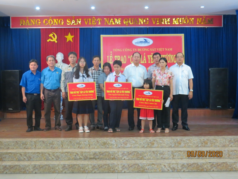 Chương trình “Cặp lá yêu thương” lần thứ nhất 2020 Tổng công ty Đường sắt Việt Nam